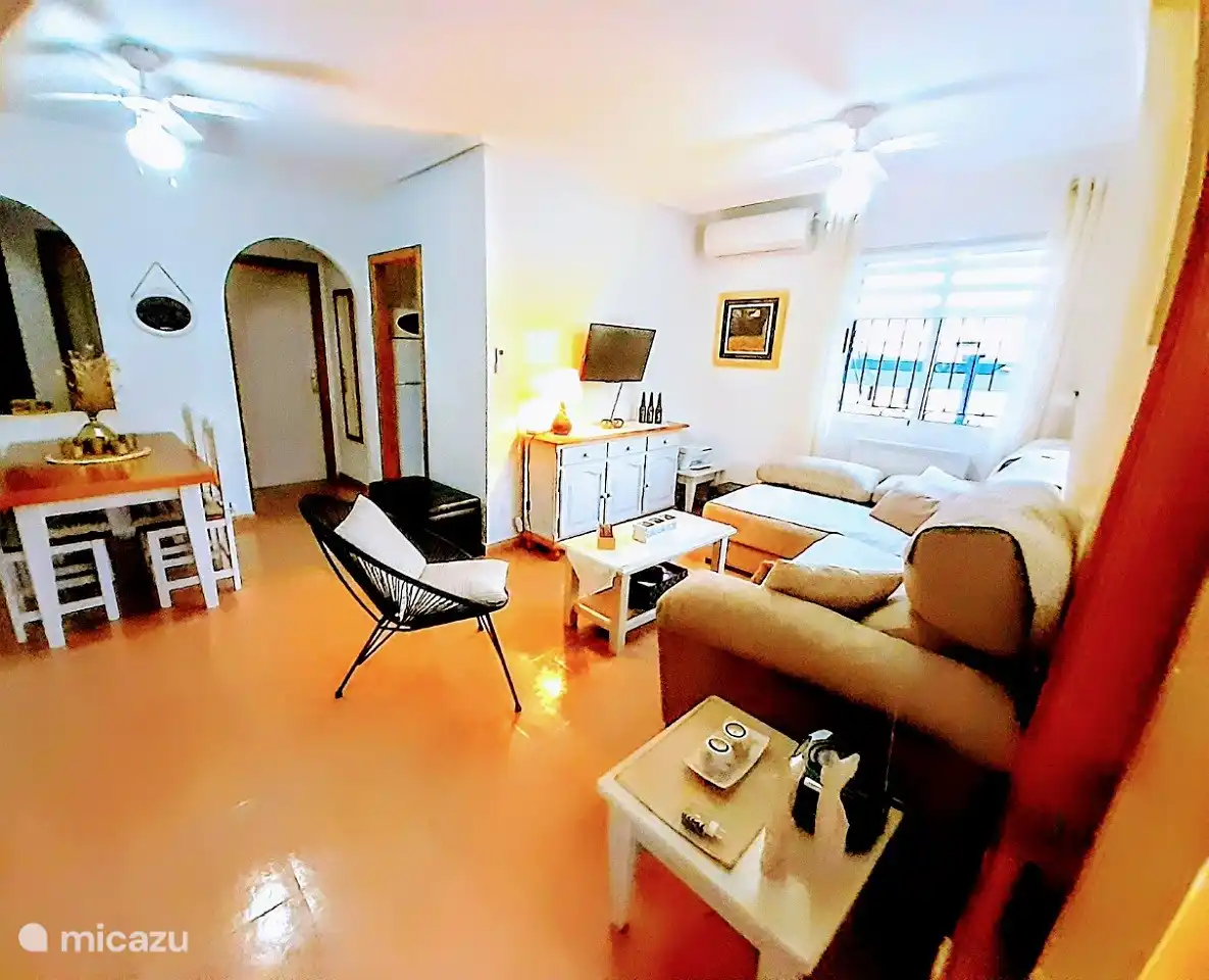 mariposa en España, Costa Blanca, La Marina - Casa vacacional