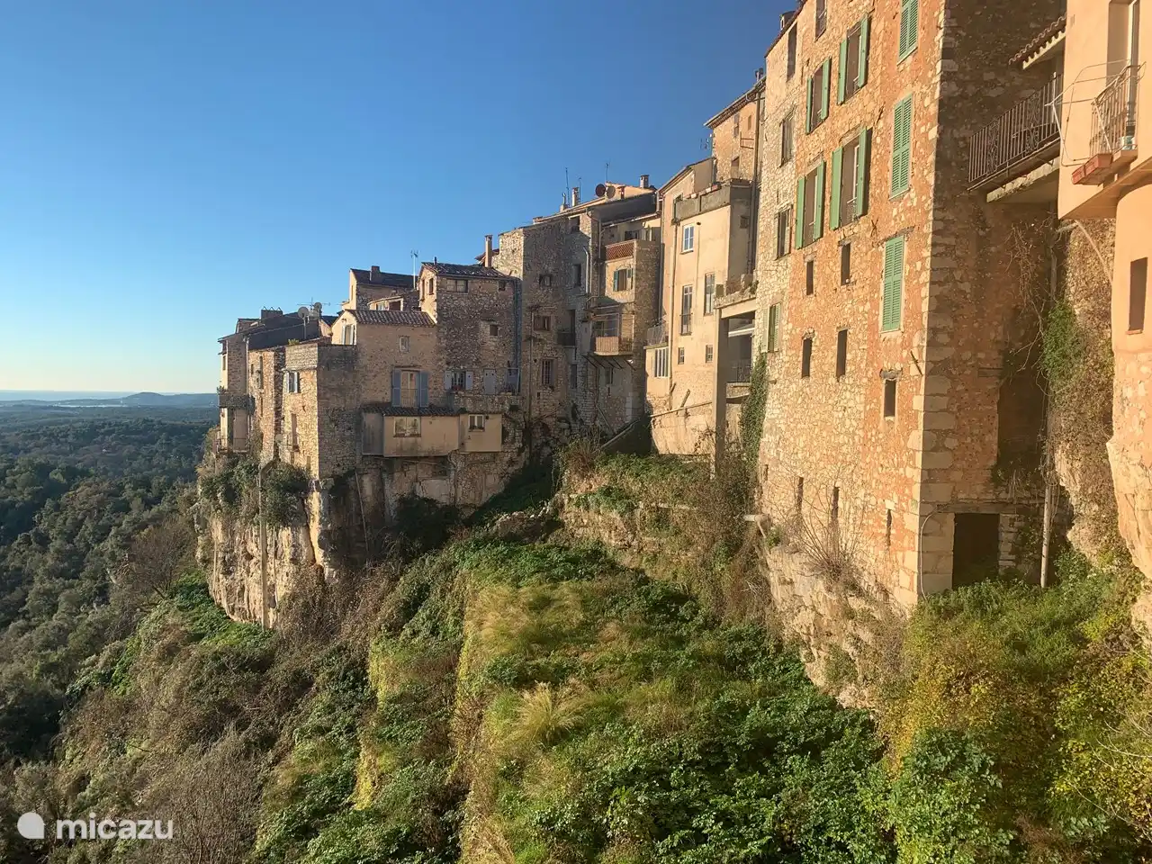 Das Dorf liegt wunderschön