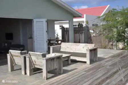 Vakantiehuis Bonaire, Bonaire, Belnem villa Cas Akuario porche