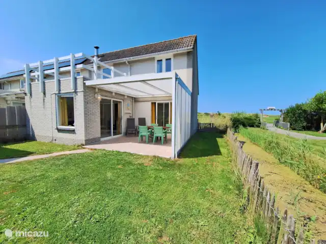 Korre 16 en Países Bajos, Holanda del Norte, Callantsoog - casa paredada Jardín