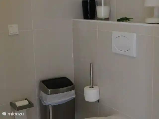 Penthouse avec piscine véritablement privée | Curaçao, Banda Ariba (est), Jan Thiel - penthouse Toilettes séparées accessibles de l'intérieur mais aussi de l'extérieur.