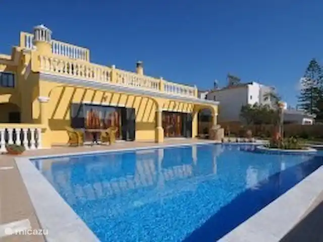 Villa Sesmarias in Portugal, Algarve, Lagoa - villa