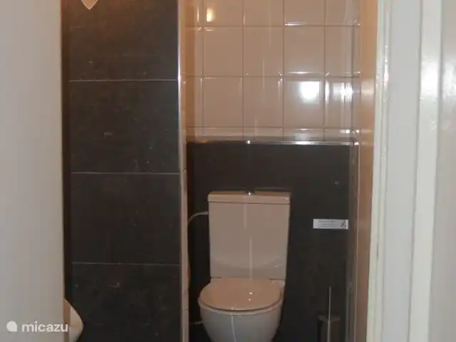 Maison STEKO | Allemagne, Eifel, Jucken - ferme Toilette en bas.