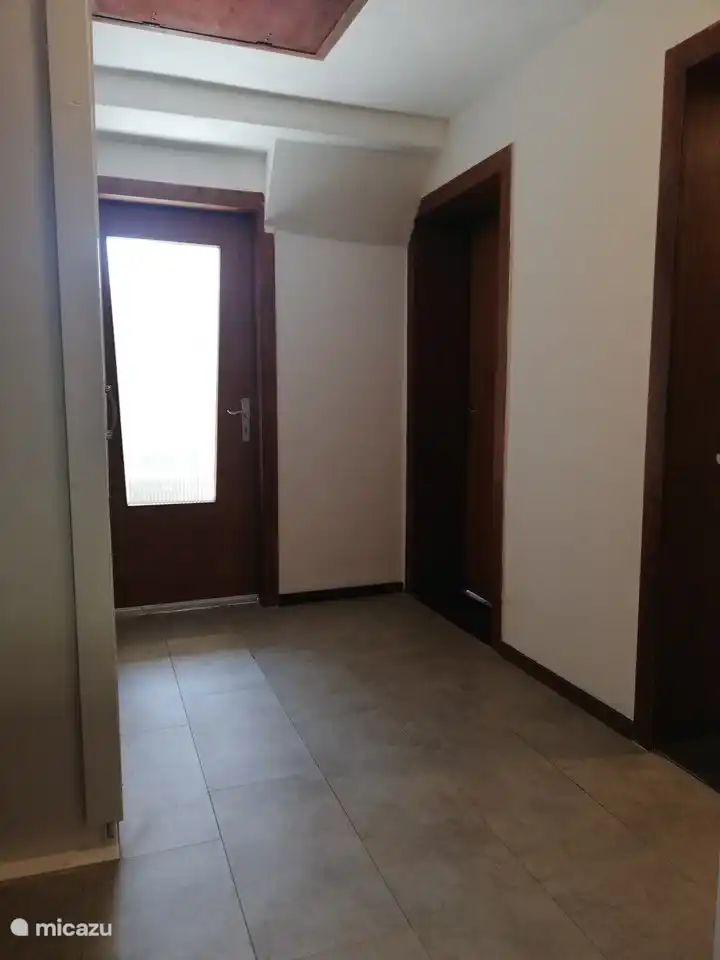 Aterrizaje primer piso.