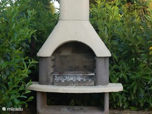 Maison STEKO | Allemagne, Eifel, Jucken - ferme Barbecue à charbon