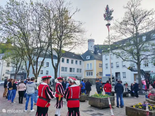 Maison STEKO | Allemagne, Eifel, Jucken - ferme Les lieux de Neuerburg peuvent être arborés.