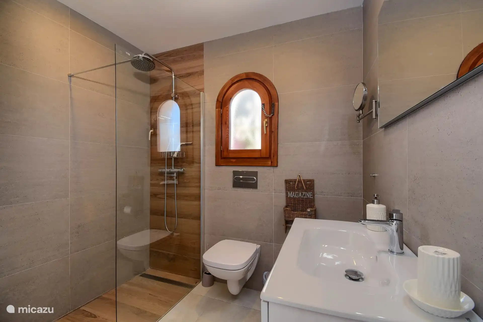 Badezimmer Schlafzimmer 2