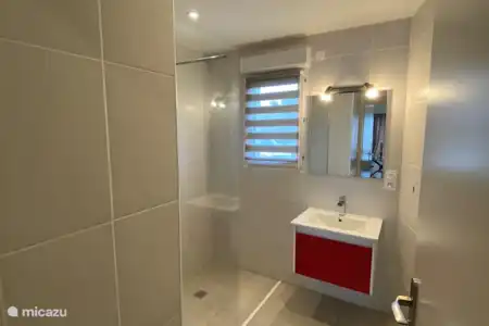 Vakantiehuis Frankrijk, Hérault, Cap d'Agde geschakelde woning Marina Badkamer met Italiaanse douche