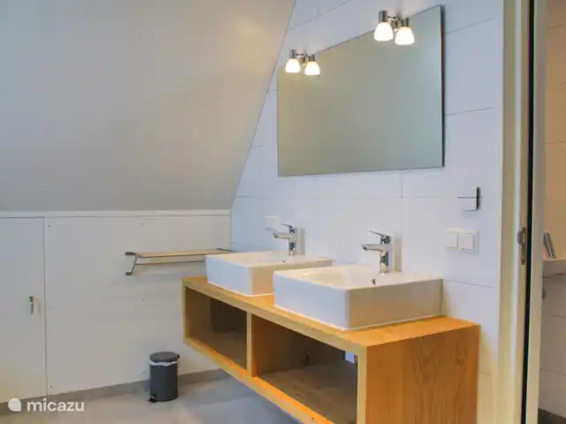 Sandy 36 en Países Bajos, Holanda del Norte, Callantsoog - villa baño arriba