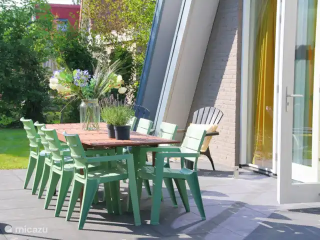 Sandy 36 en Países Bajos, Holanda del Norte, Callantsoog - villa hermosa terraza con muebles de jardín
