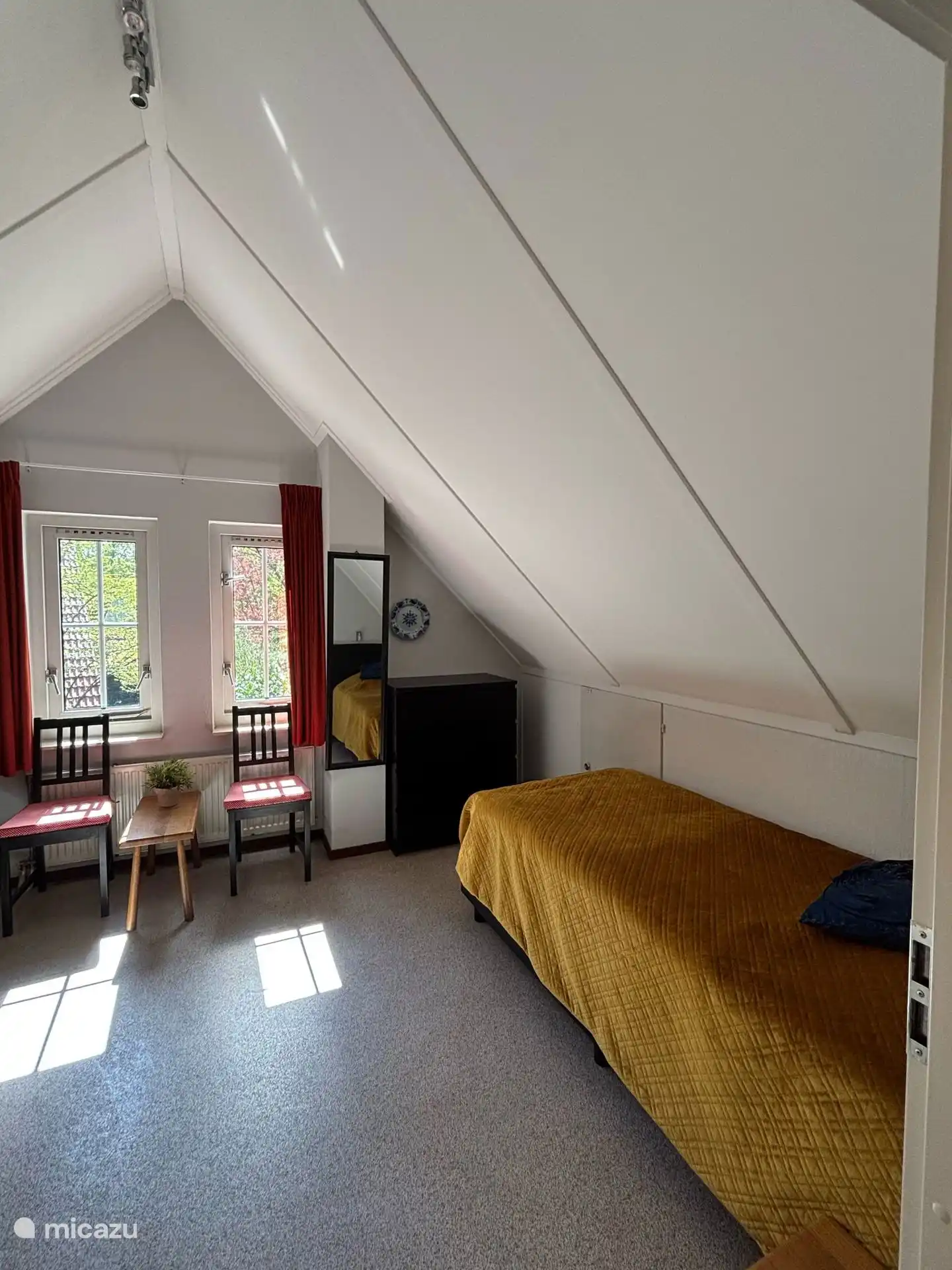 Twin beds, box spring.