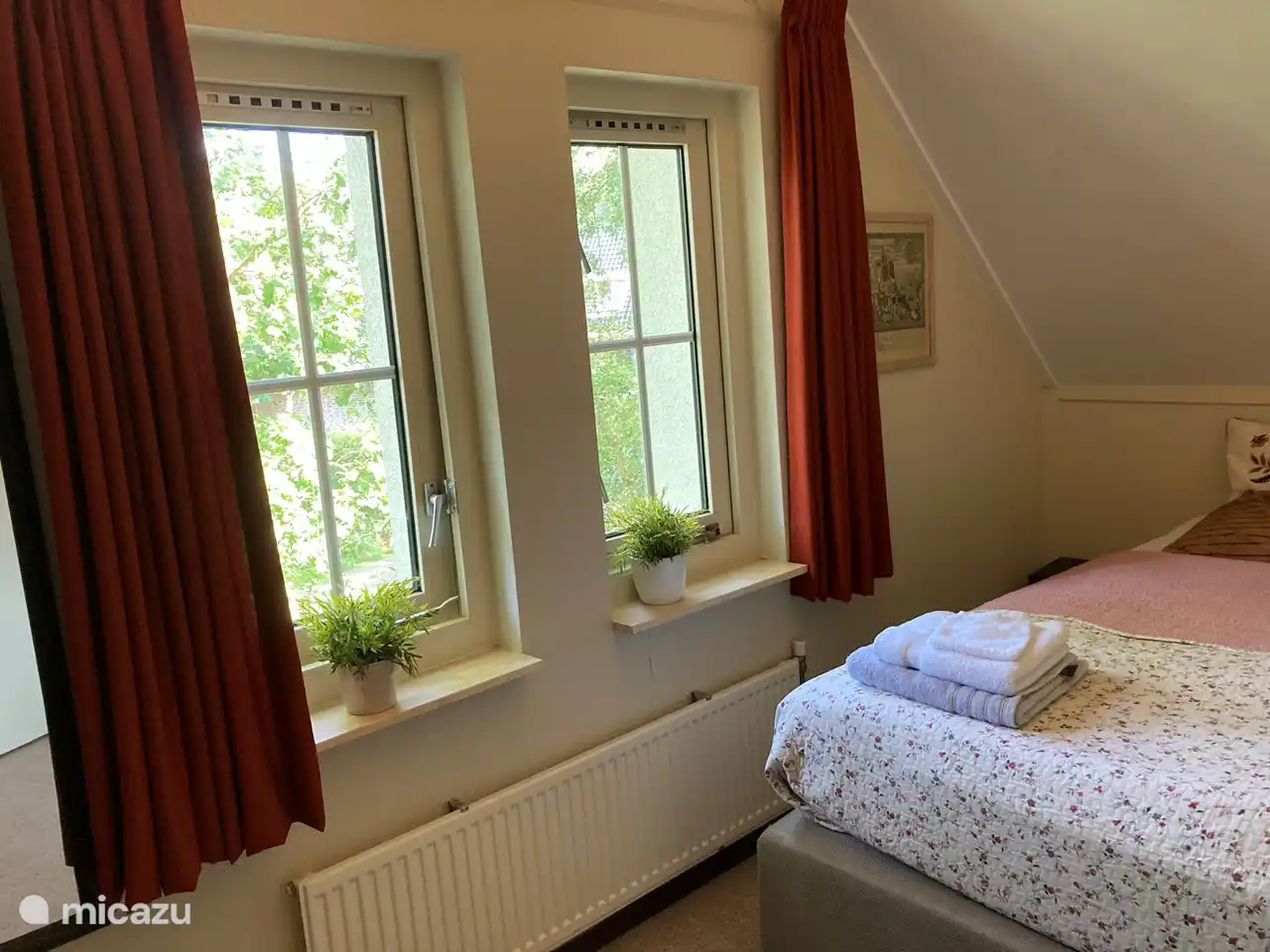 You only hear birds at night and it is dark because of the trees.