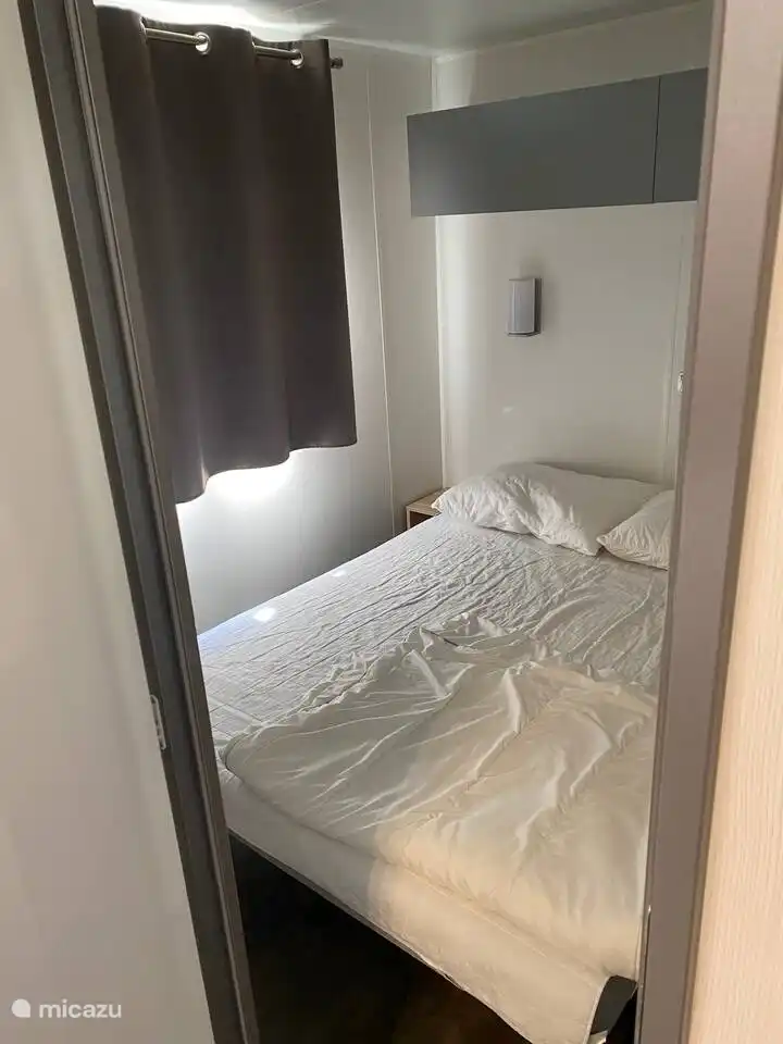 Chambre 1 avec lit double