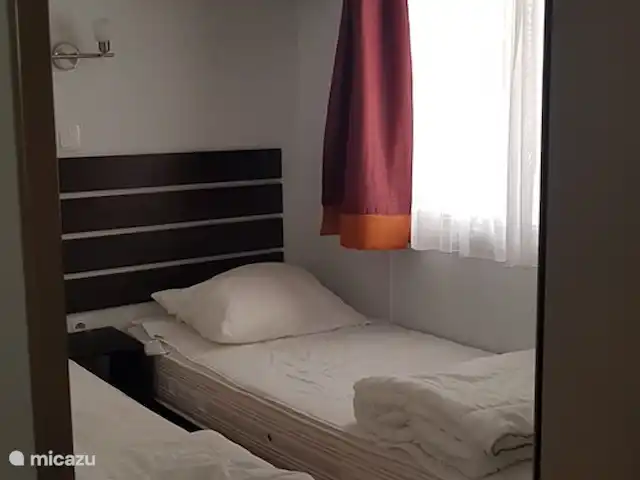 Casa móvil l Mar l Sur de Francia en Francia, Costa Azul, Roquebrune-sur-Argens - mobil home / caravana Dormitorio doble limpio (dormitorio 2)