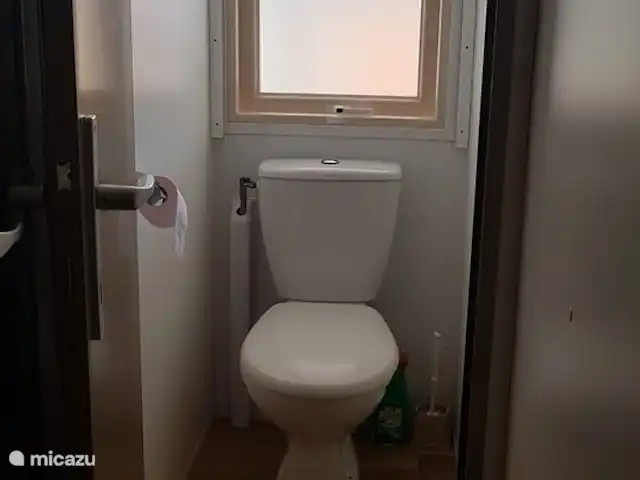 Casa móvil l Mar l Sur de Francia en Francia, Costa Azul, Roquebrune-sur-Argens - mobil home / caravana WC separado.