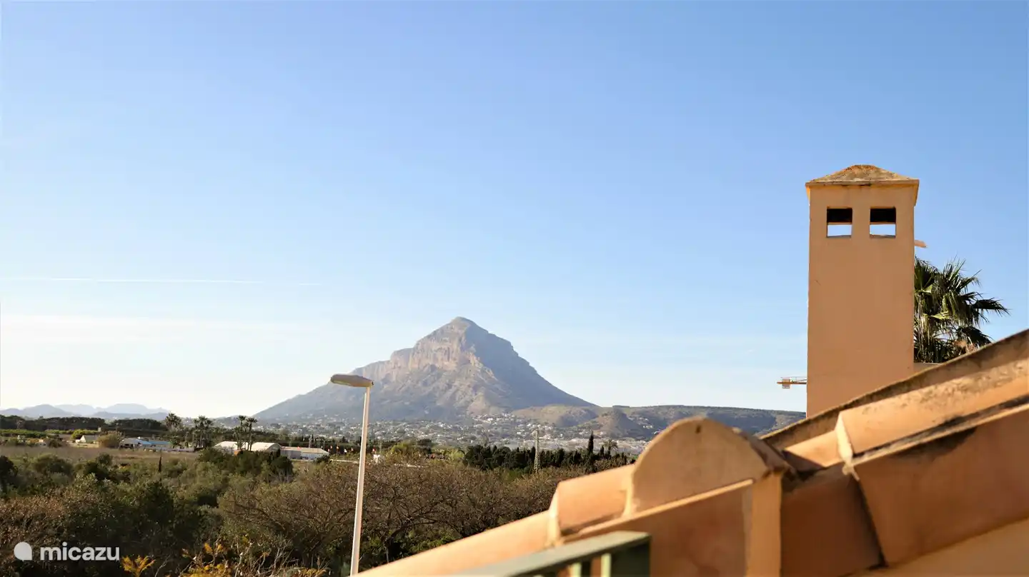 Blick auf das Leuchtfeuer von Javea: der Montgo!