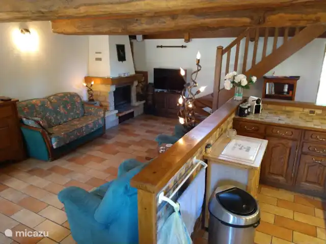 Casa rural Les Sources du Chateau en Francia, Saona y Loira, Couches - casa rural / cabaña La sala de estar