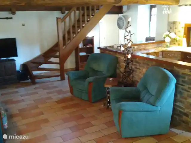 Casa rural Les Sources du Chateau en Francia, Saona y Loira, Couches - casa rural / cabaña La sala de estar