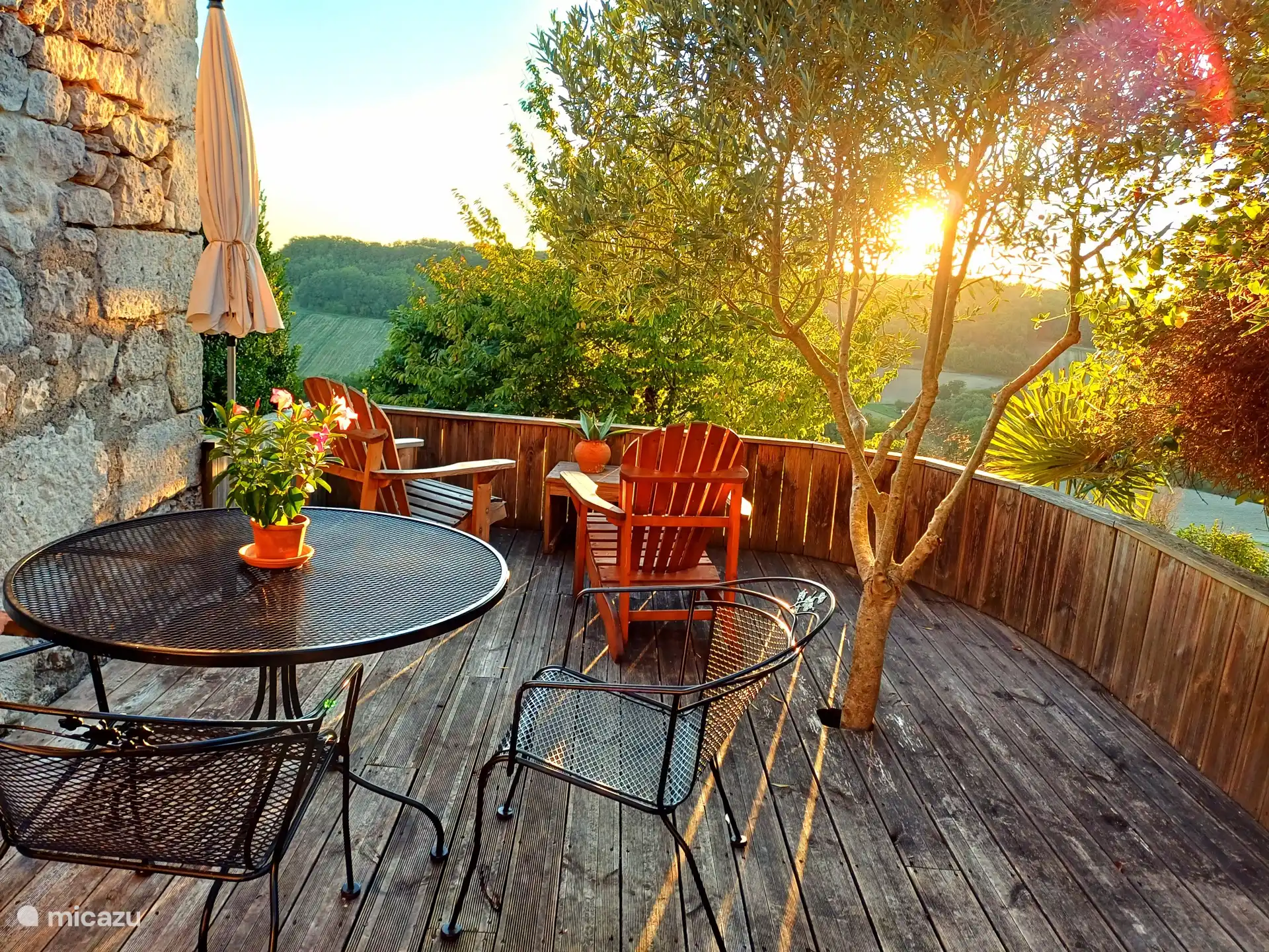 Sonnenuntergang von der Terrasse