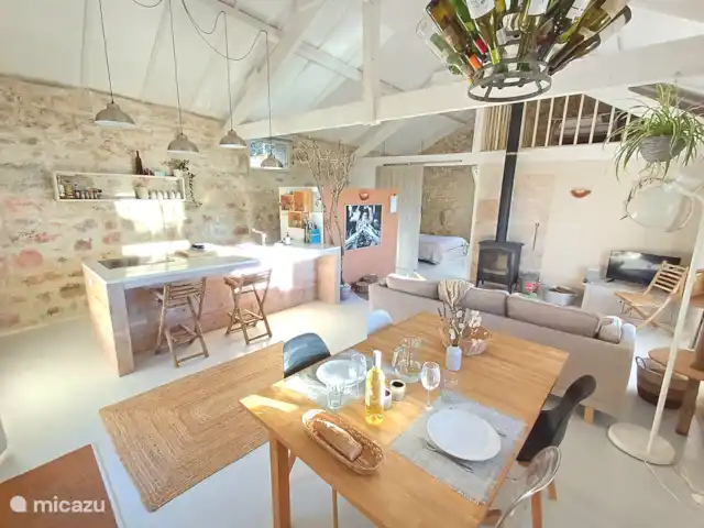 casa vacacional en Francia, Lot, Flaugnac – ¡Bulle, para los amantes del vino! Vista desde el comedor