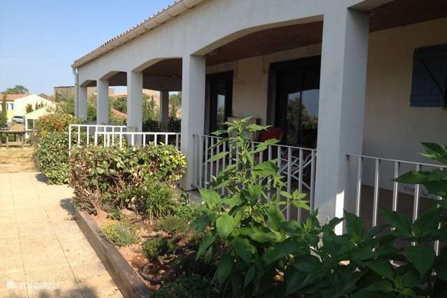 Holiday home France, Aude, Escales - bungalow Planquefer