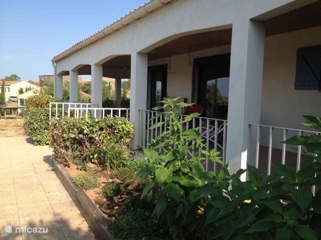 Holiday home in France, Languedoc-Roussillon – bungalow Planquefer