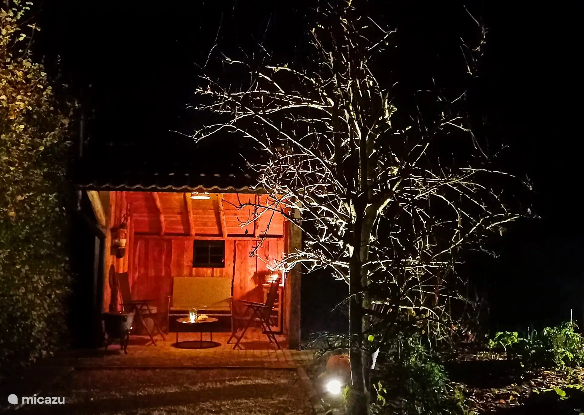Fijne zomeravonden in de Immn'stal/overkapping