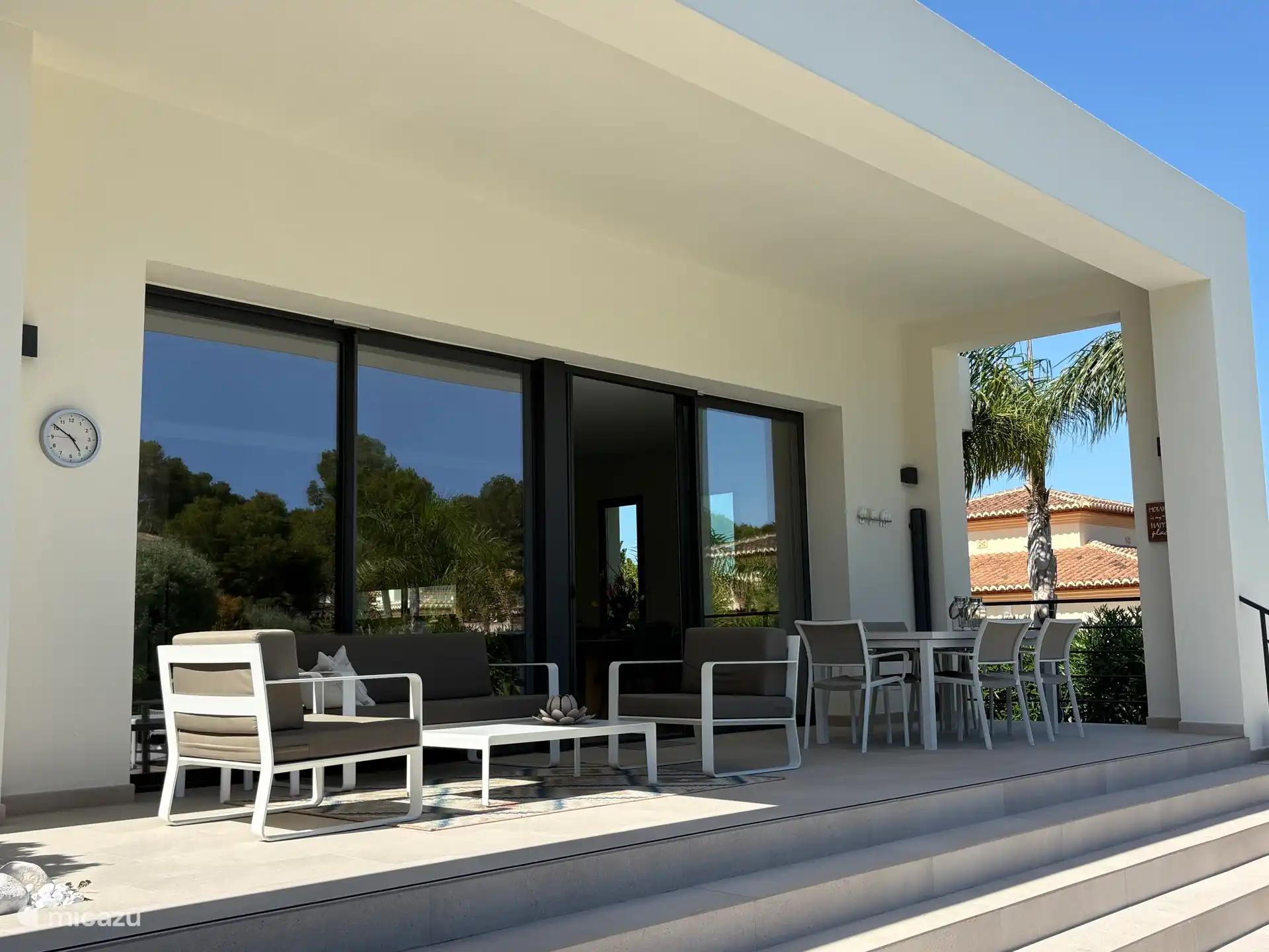 Terrasse couverte.