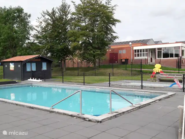 Bargereed 27 huren in Nederland, Friesland, Tzummarum - vakantiehuis Zwembad