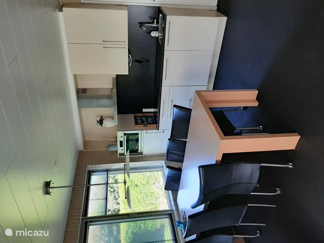 Küche mit allen Geräten ausgestattet