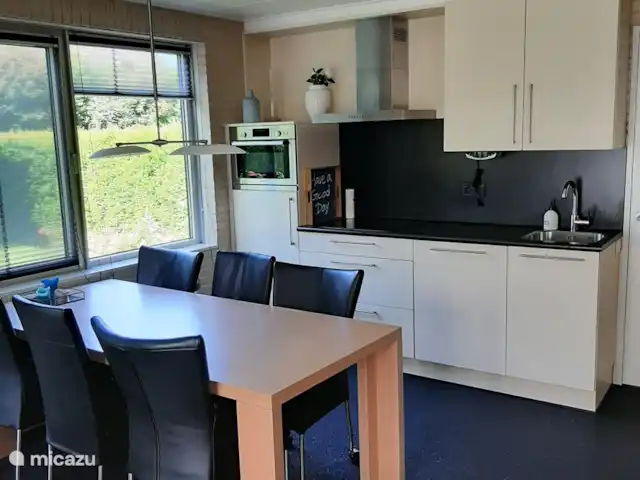 Bargereed 27 huren in Nederland, Friesland, Tzummarum - vakantiehuis Keuken voorzoen van alle apparatuur