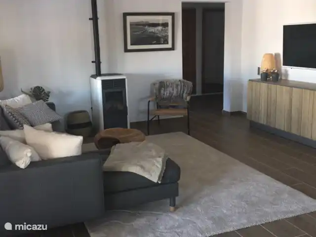 Villa Uno Más en España, Costa Blanca, Moraira - villa Amplio salón, equipado con todas las comodidades.