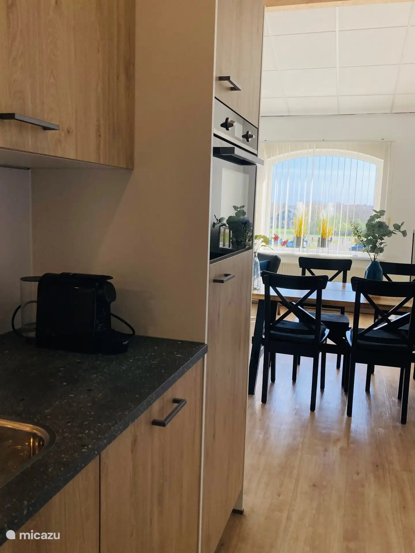 Nous avons fait installer une nouvelle cuisine début 2024. Equipé de toutes les commodités. 