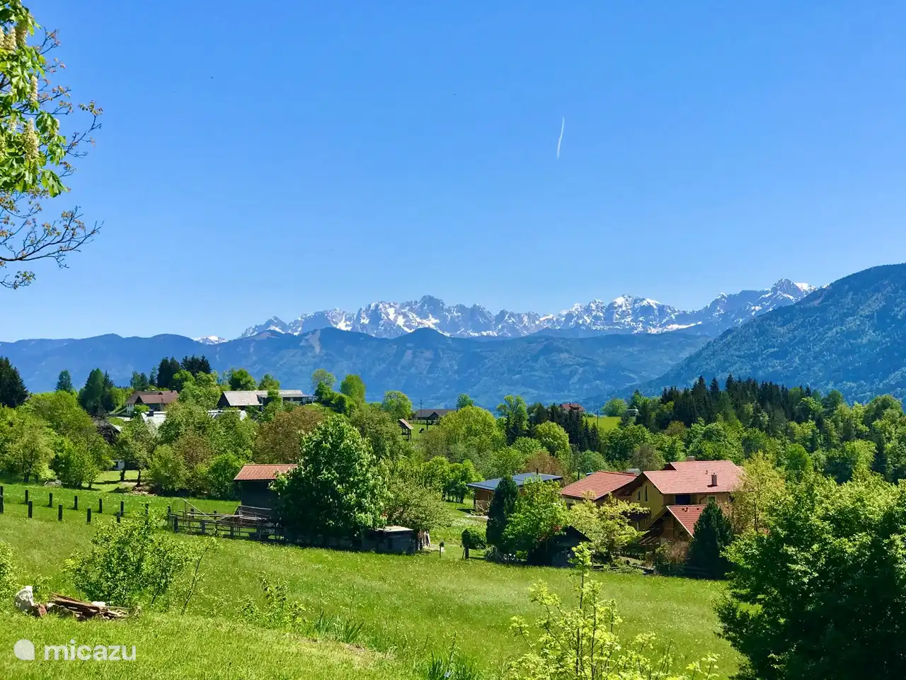 Blick vom Garten, Balkon oder Wohnzimmer... nach Dreiländereck, Italien und Slowenien, Julische Alpen