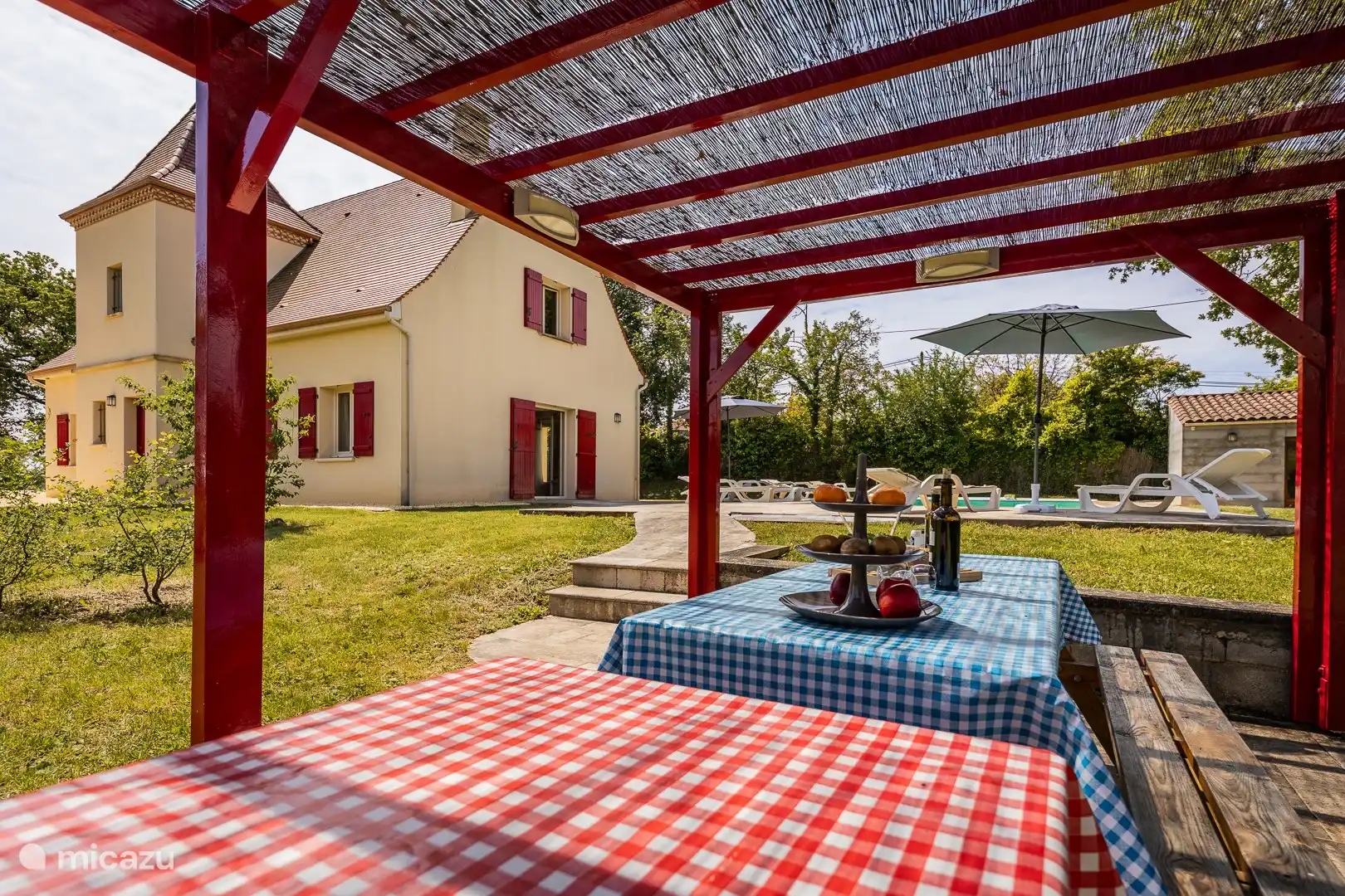 Terrasse im Schatten