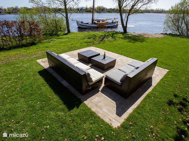 Holiday home in Netherlands, Friesland, Eernewoude Villa Holiday villa on a Frisian lake