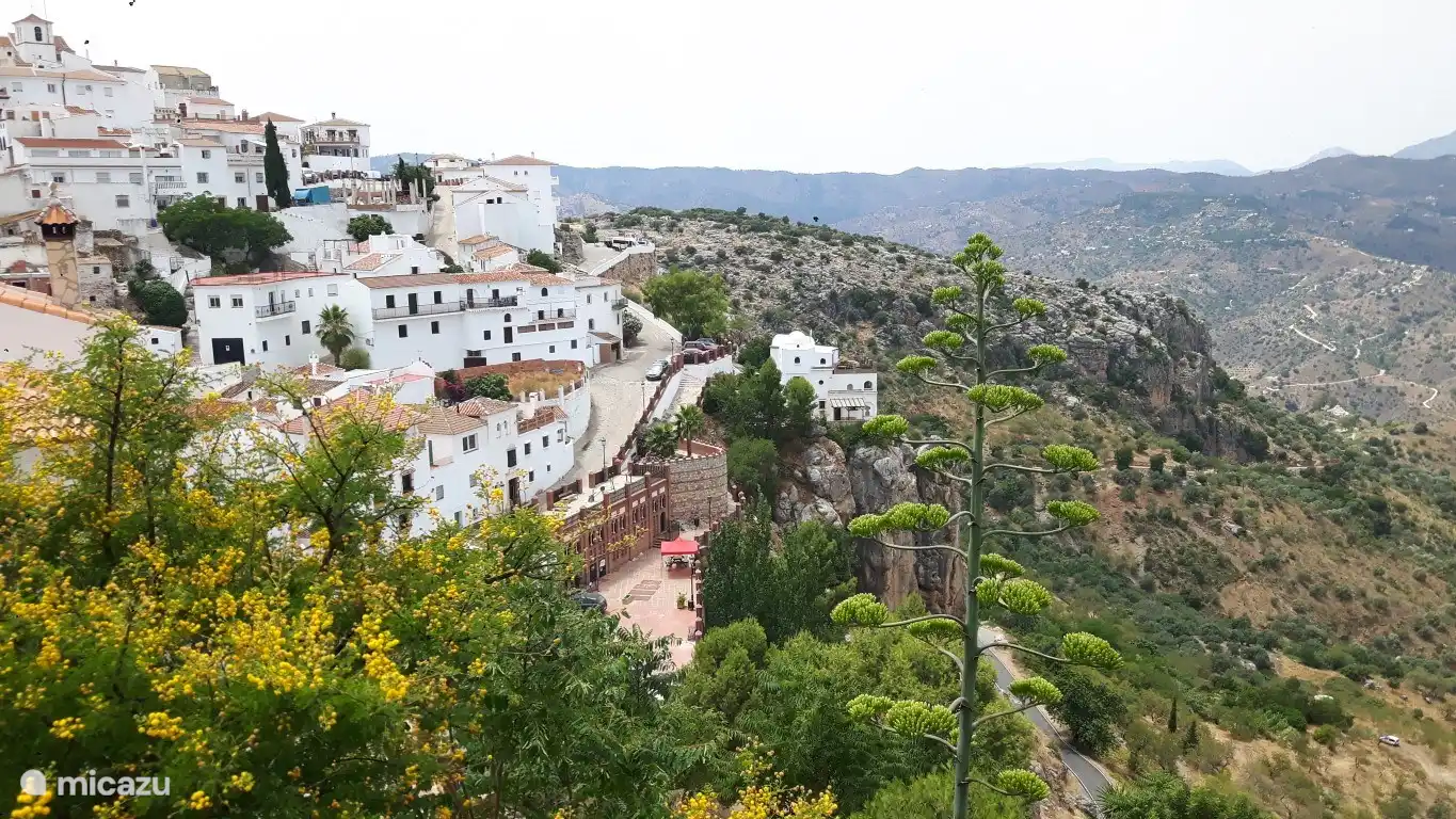 Het authentieke bergdorp Comares, ook wel de top van de Axarquia regio genoemd 