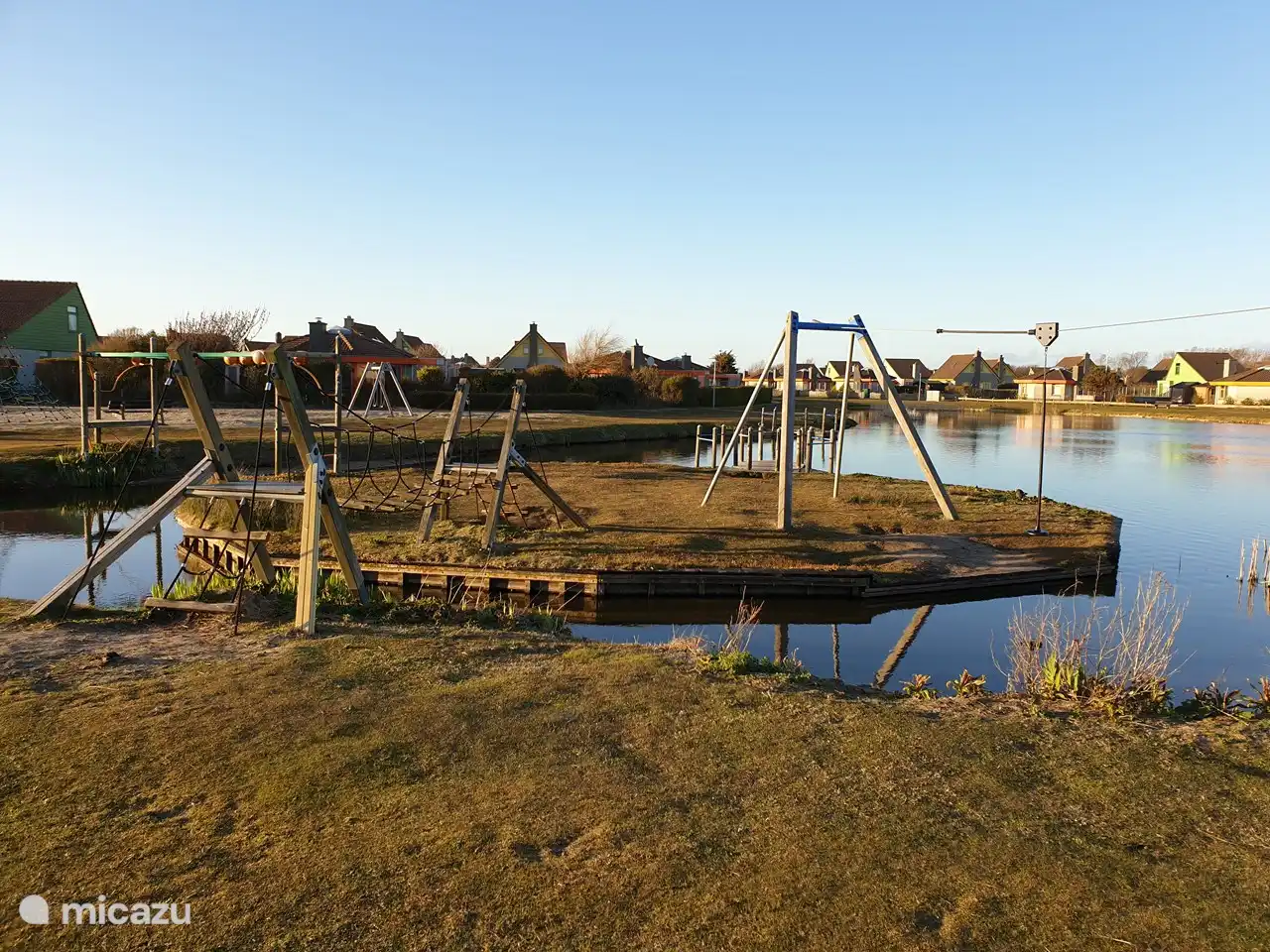 Ons Zeehuis in Noord-Holland boek je voordelig bij Micazu | Micazu