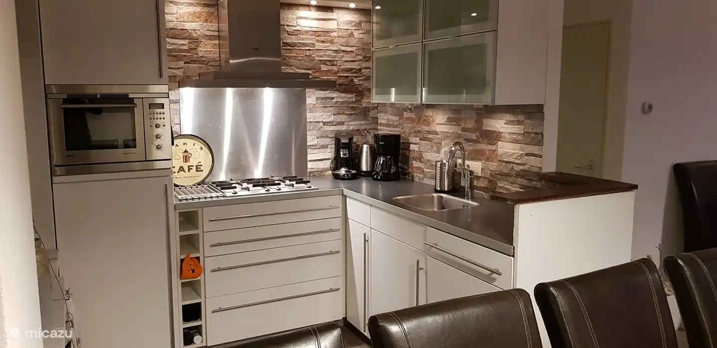 Küche, voll ausgestattet