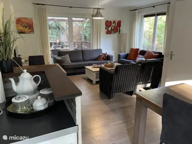 Carpe diem avec bar billard sauna | Pays-Bas, Gueldre, Lochem - bungalow salon / coin salon