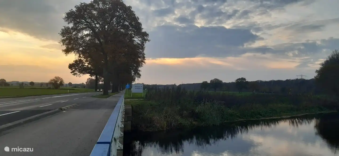 Schöne Gegend mit vielen Sehenswürdigkeiten. Burgen, Dörfer und viel Natur