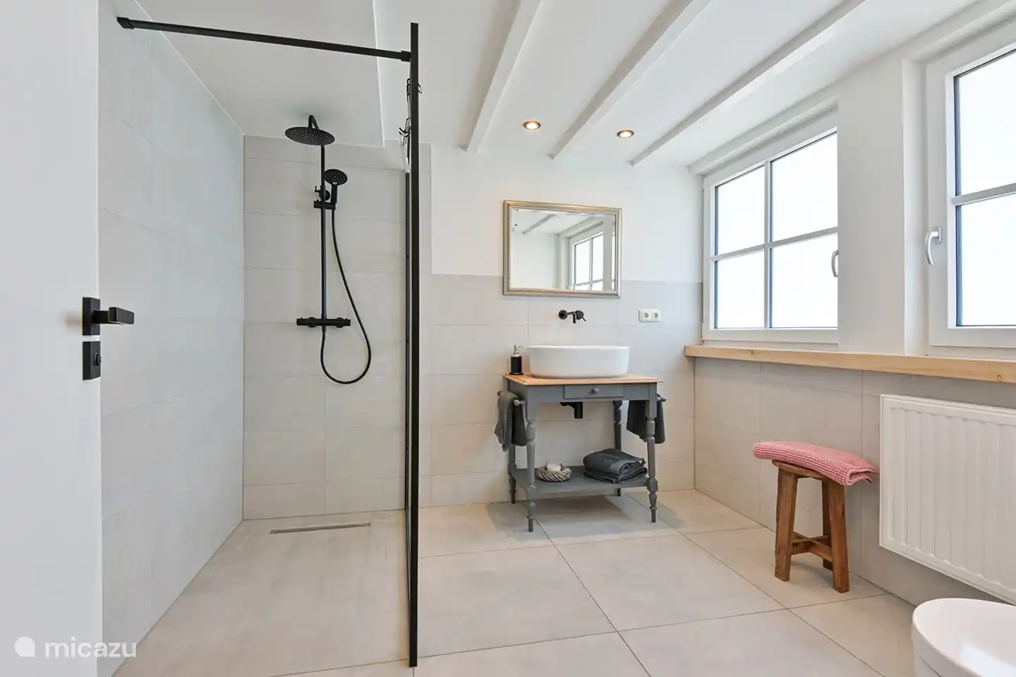 Take a nice shower under the rain shower