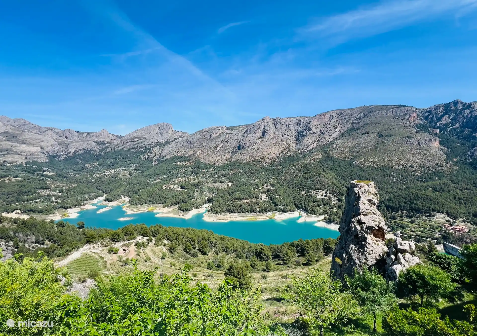 Beautiful route to Castell de Guadelest.
