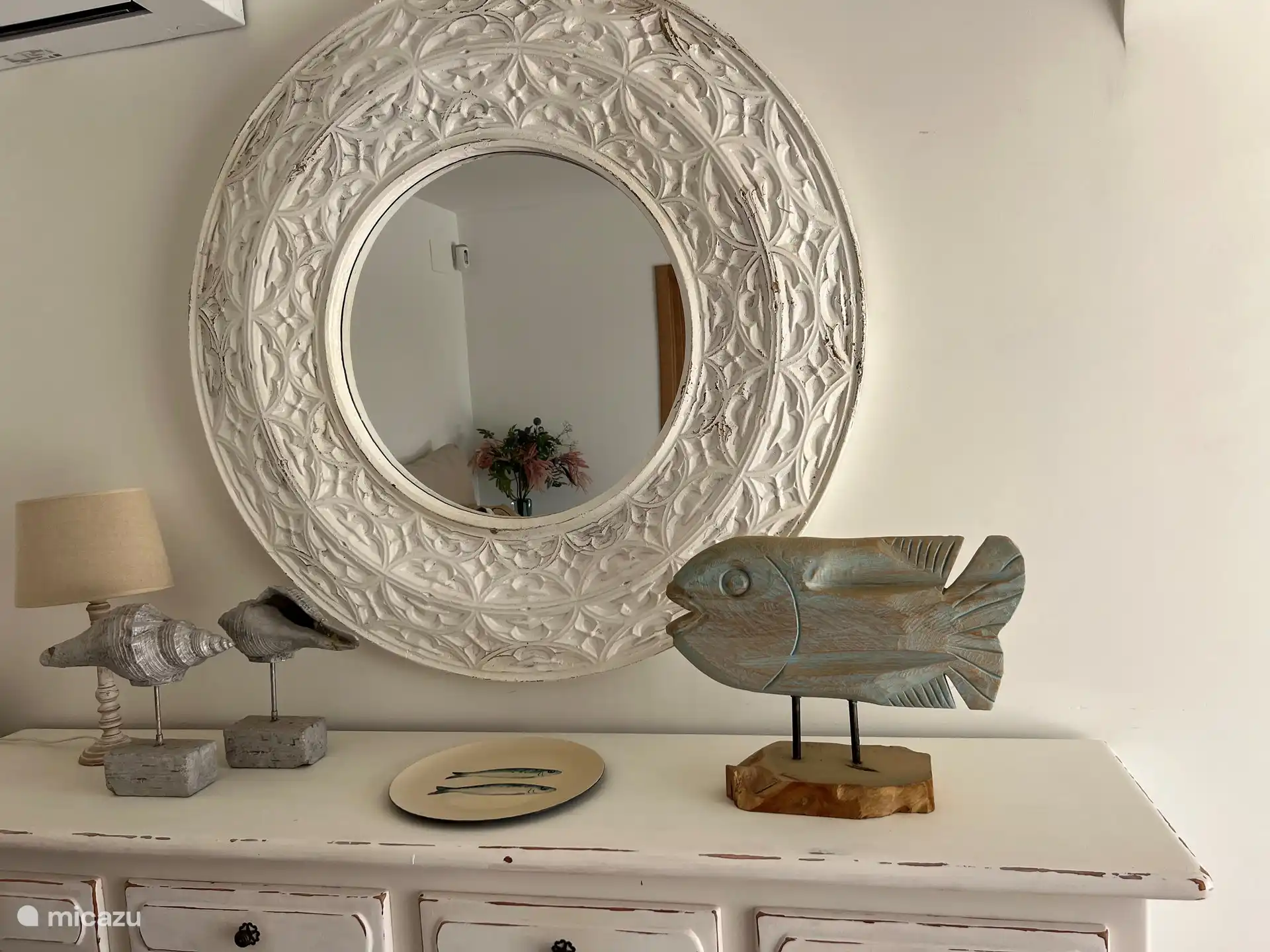 Atmospheric decorations 