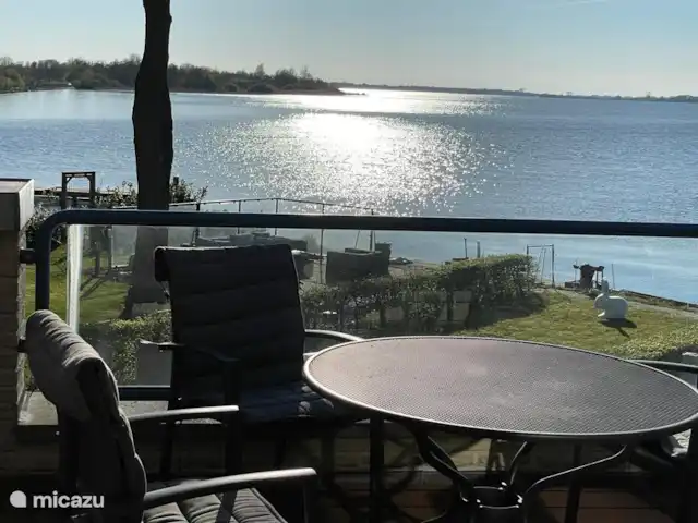 Location de Vacances Pays-Bas, Overijssel, Wanneperveen, appartement - Appartement avec vue sur le lac Giethoorn Balcon