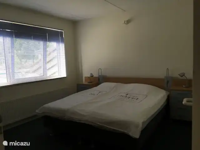 Location de Vacances Pays-Bas, Overijssel, Wanneperveen, appartement - Appartement avec vue sur le lac Giethoorn chambre du bas