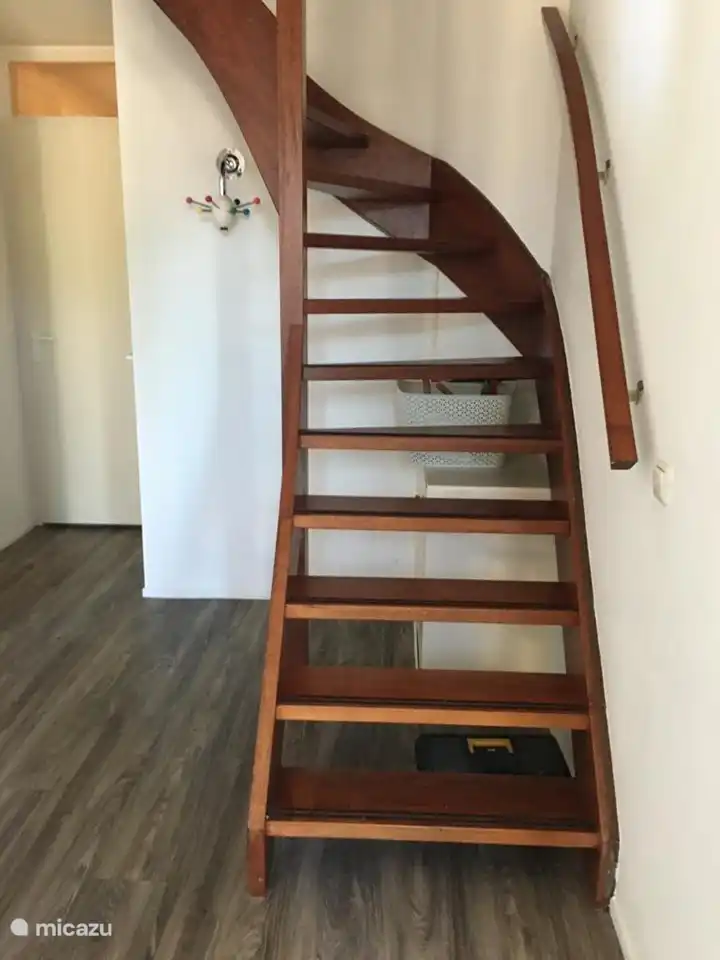 trap naar bovenverdieping