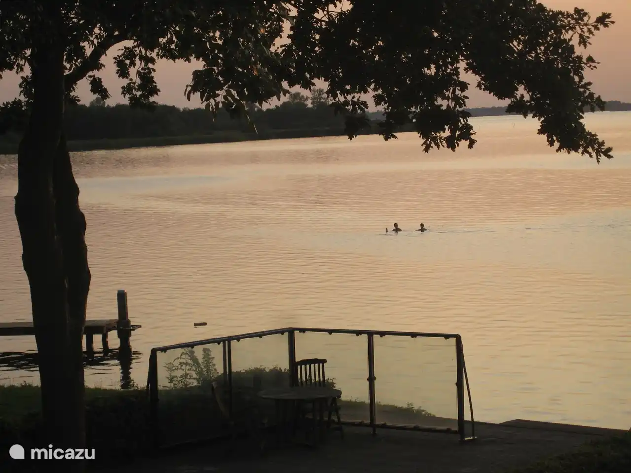 Avondzicht vanaf balkon