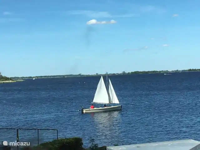 Location de Vacances Pays-Bas, Overijssel, Wanneperveen, appartement - Appartement avec vue sur le lac Giethoorn Voilier