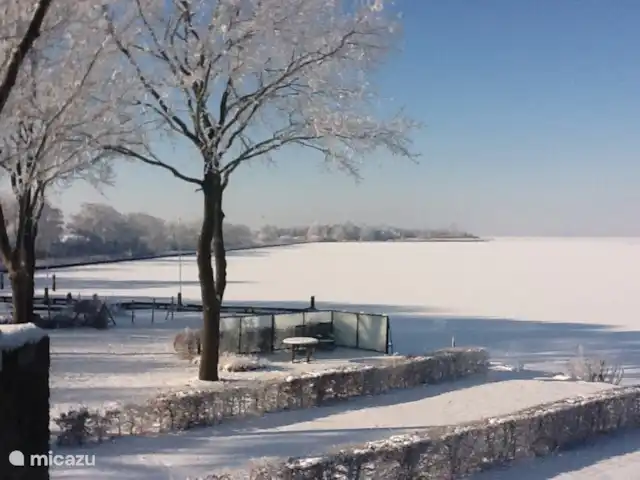 Location de Vacances Pays-Bas, Overijssel, Wanneperveen, appartement - Appartement avec vue sur le lac Giethoorn coeur d'hiver
